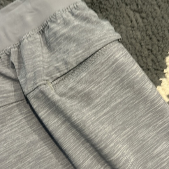 Men’s Lululemon Light Gray T.H.E Shorts - Picture 8 of 9